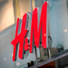Akcie H&M vyskočili až o 17 %, keďže letná kolekcia zvyšuje zisk Akcie H&M vyskočili až o 17 %, keďže letná kolekcia zvyšuje zisk